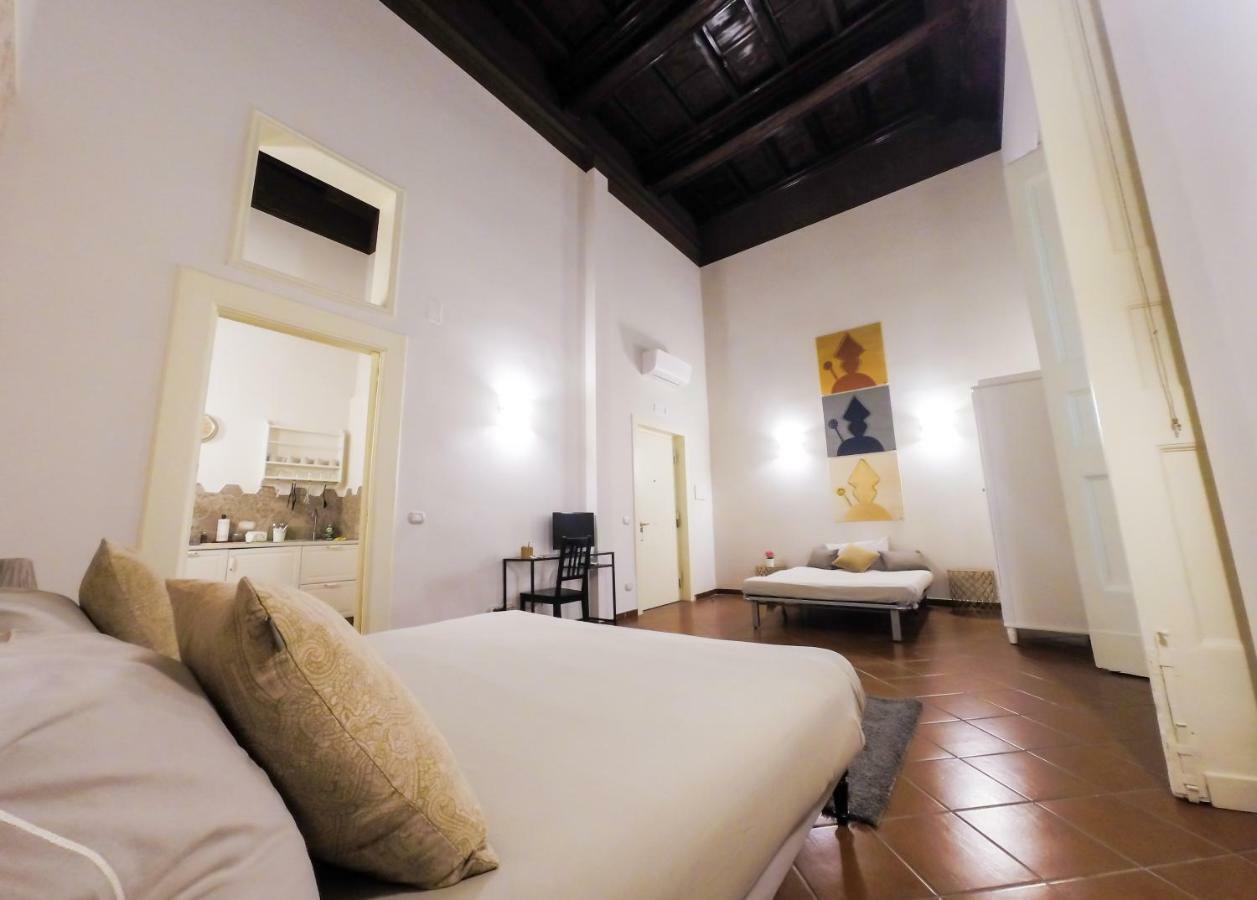 Domus Donnaregina Apartments نابولي المظهر الخارجي الصورة