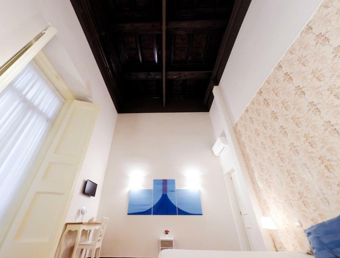 Domus Donnaregina Apartments نابولي المظهر الخارجي الصورة