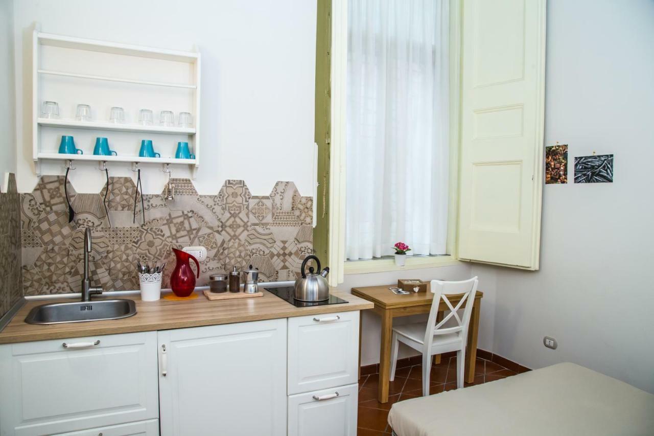 Domus Donnaregina Apartments نابولي المظهر الخارجي الصورة